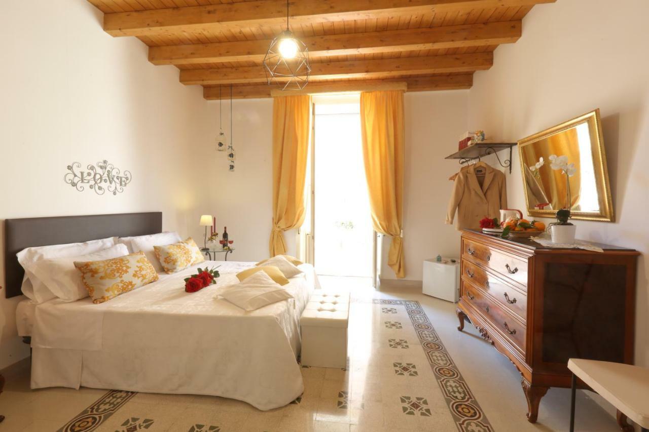 "Suliscenti" Dimora Siciliana B&B 阿沃拉 外观 照片