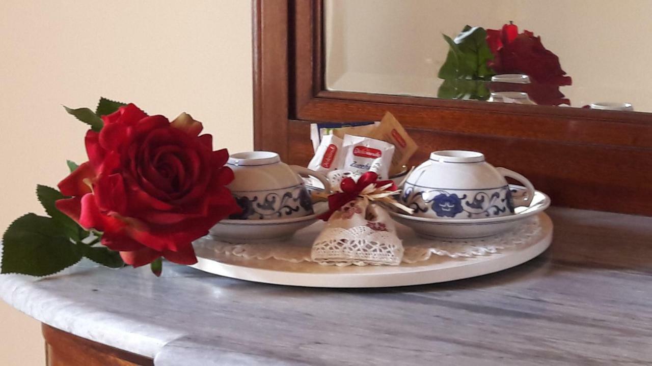 "Suliscenti" Dimora Siciliana B&B 阿沃拉 外观 照片