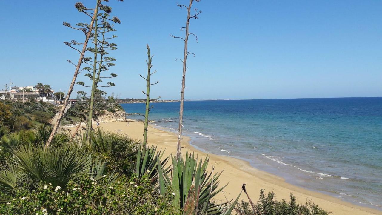 "Suliscenti" Dimora Siciliana B&B 阿沃拉 外观 照片