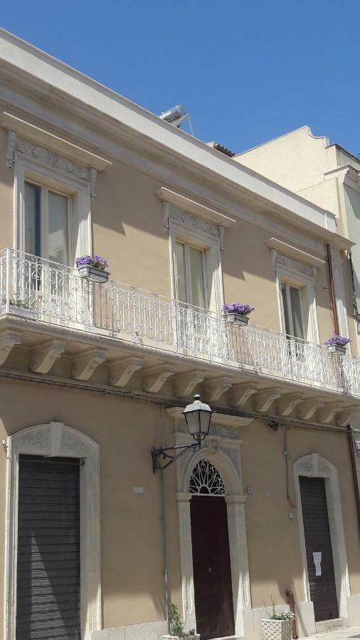 "Suliscenti" Dimora Siciliana B&B 阿沃拉 外观 照片